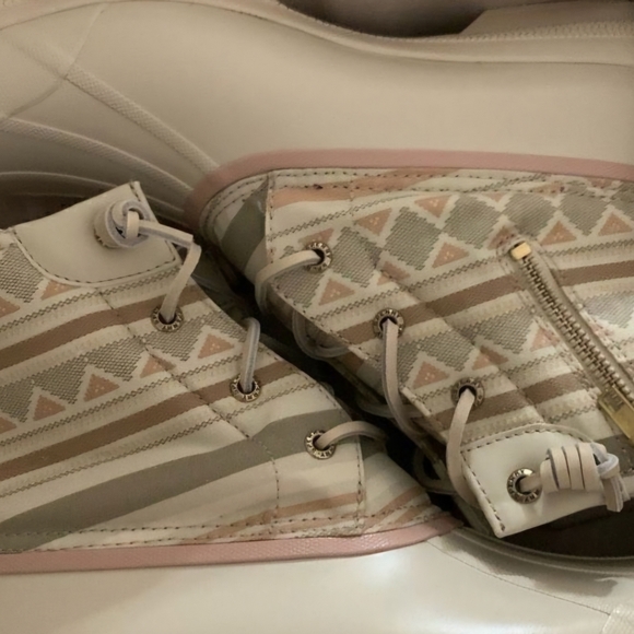 Sperry Cream and Pink Ankle Boots - Picture 4 of 5